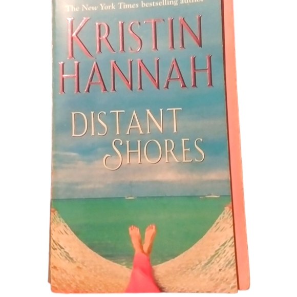 Kristin Hannah Other - Distant Shores Book